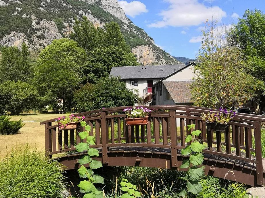 La Glycine Villa Sinsat Eksteriør billede